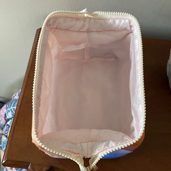 Scunci Cosmetics Case NWT - Picture 2 of 5